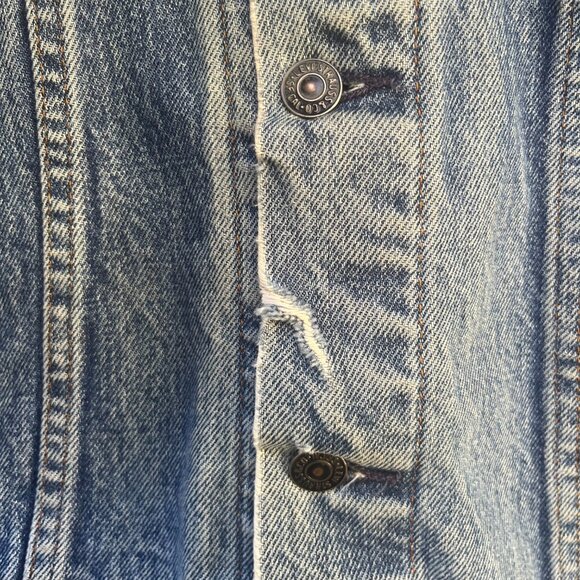 Vintage Levi’s Trucker Denim Jacket Light Wash Classic 90s - Picture 3 of 5